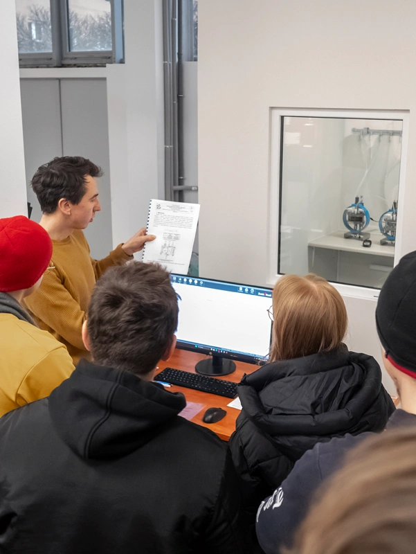 Studenci AGH w Łukasiewicz – GIT