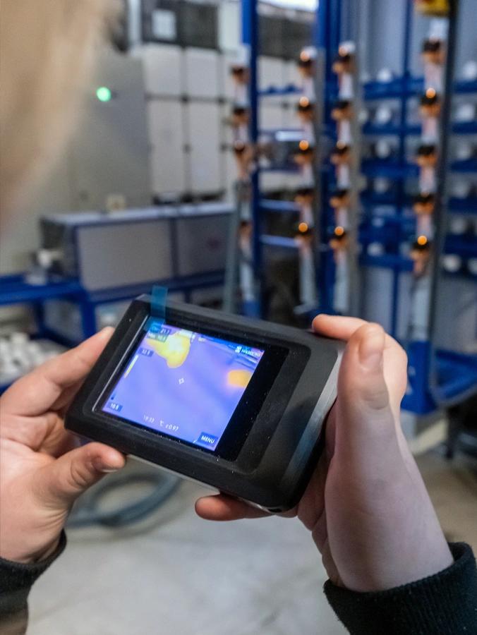 Uczniowie międzyszkolnego kółka fizyczno-chemicznego odwiedzili Łukasiewicz – GIT.