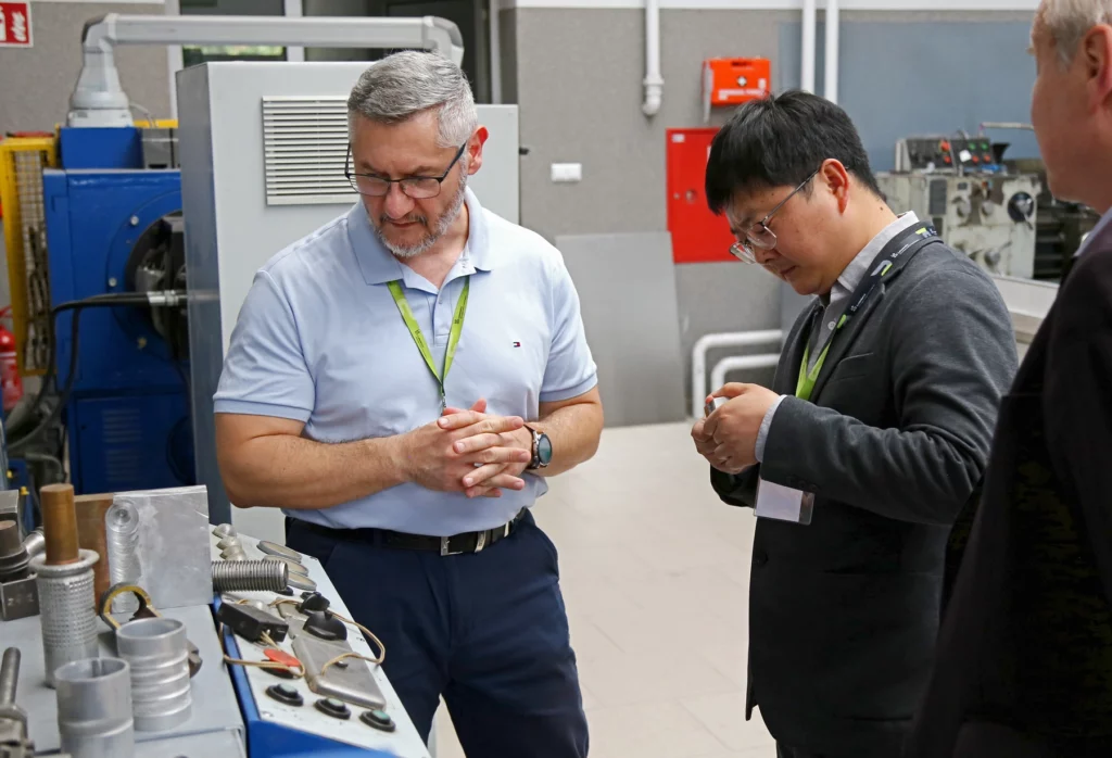 Professor Yujiao Ke visits Łukasiewicz – GIT