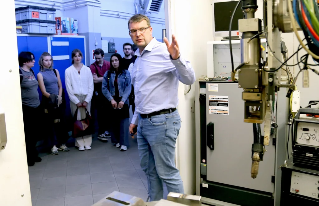 Students from technical universities visit Łukasiewicz – GIT