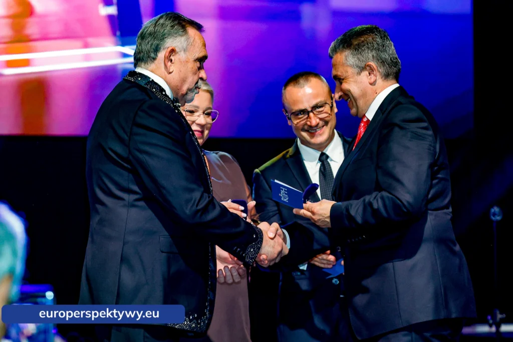 Uczestnicy uroczystości podczas wręczania wyróżnień na Gali RIPH