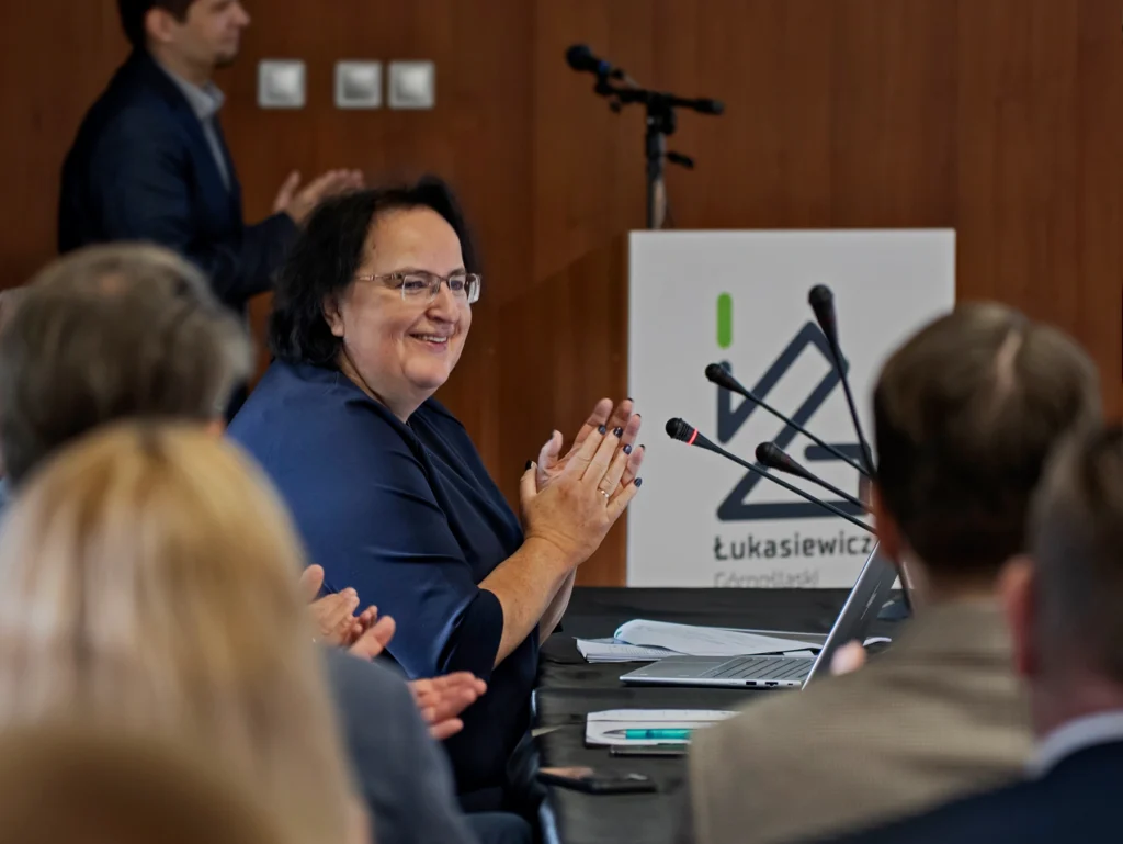 Prof. Jolanta Itrich-Drabarek podczas spotkania kadry zarządzającej instytutów Sieci Badawczej Łukasiewicz