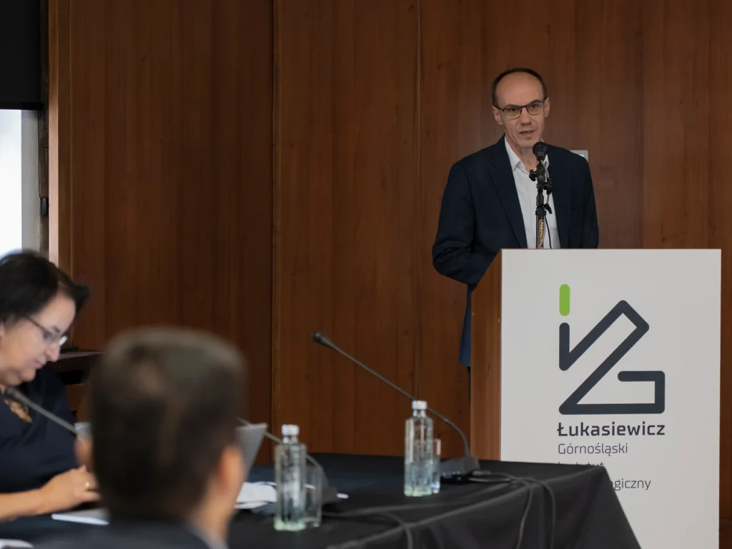 Dr hab. inż. Jarosław Marcisz prezentuje działalność i kompetencje Łukasiewicz – GIT